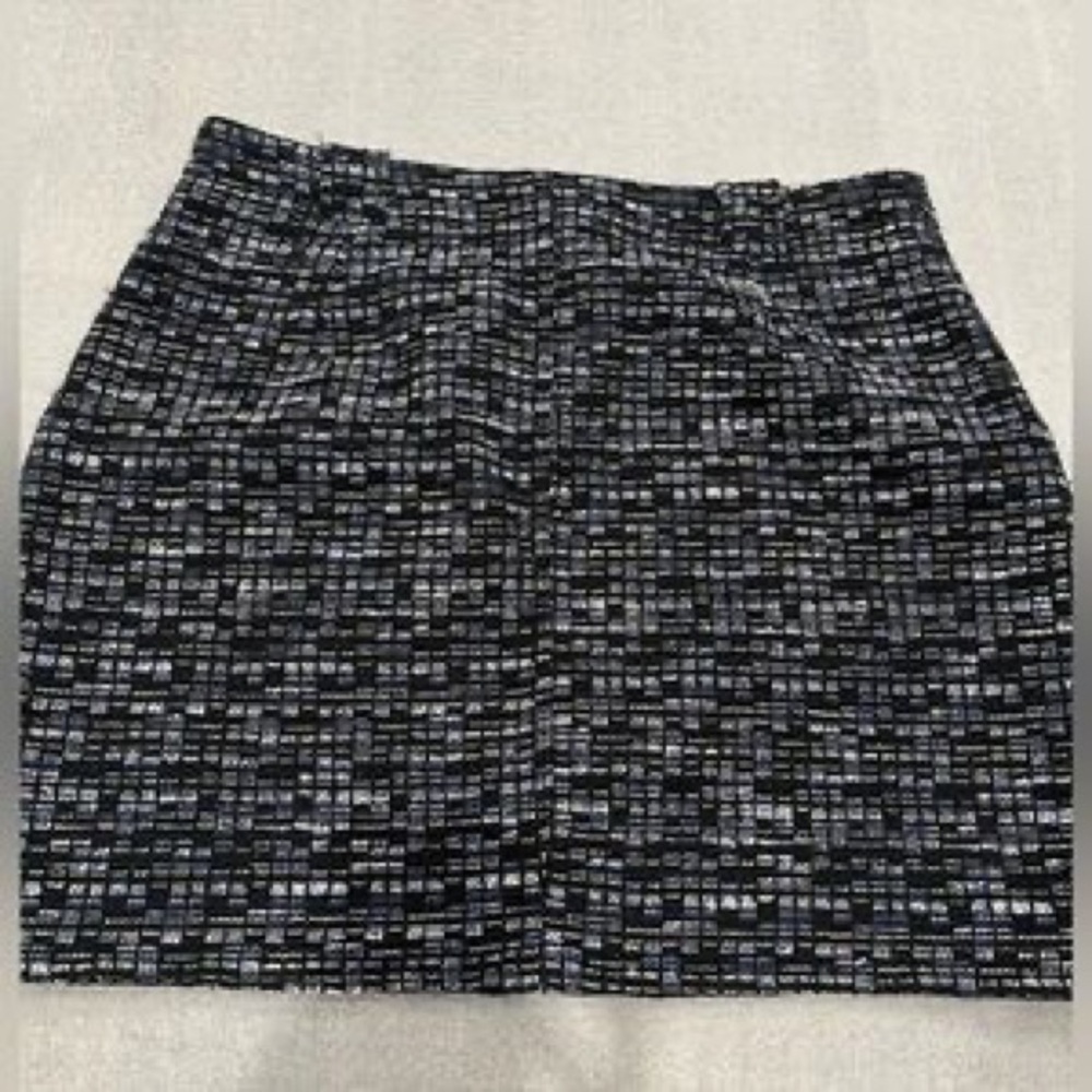 Classic Black Tweed Button-Front Mini Skirt - Picture 7 of 7
